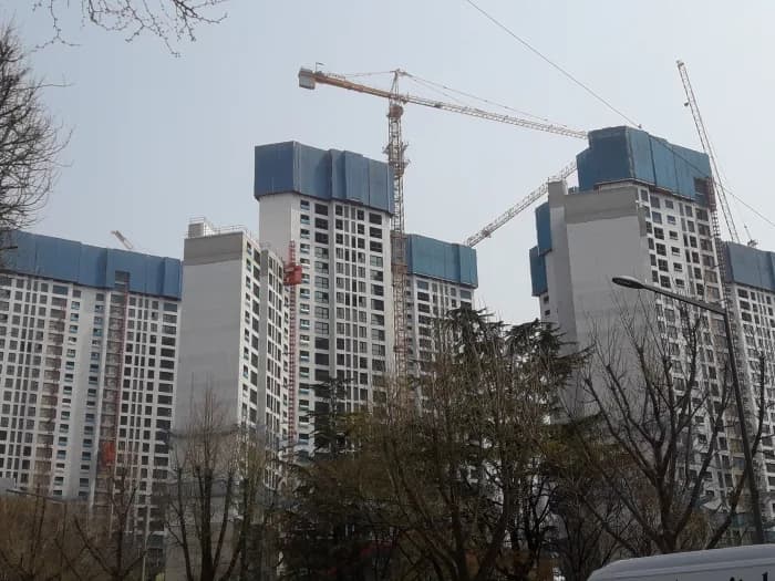 ‘규제 무색’…서울 재건축·재개발 분양 단지 뜨겁다