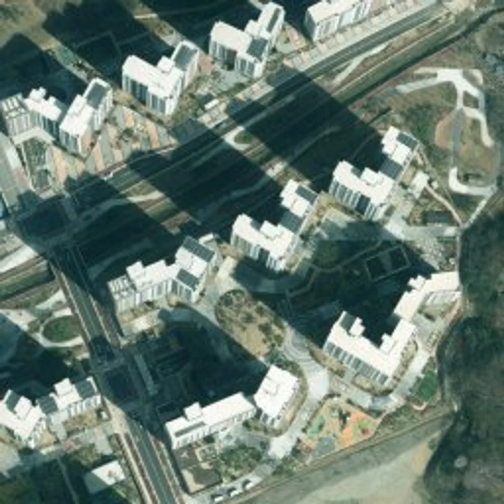 위성사진 © VWorld 한신더휴에듀포레2단지 현재 위성사진