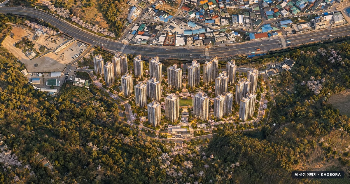 중흥S-클래스 힐더포레 22개동·최고 15층·총 1,096세대(이번 637세대 공급) 기준 AI 상상도(노을 항공) — 실제와 다를 수 있음