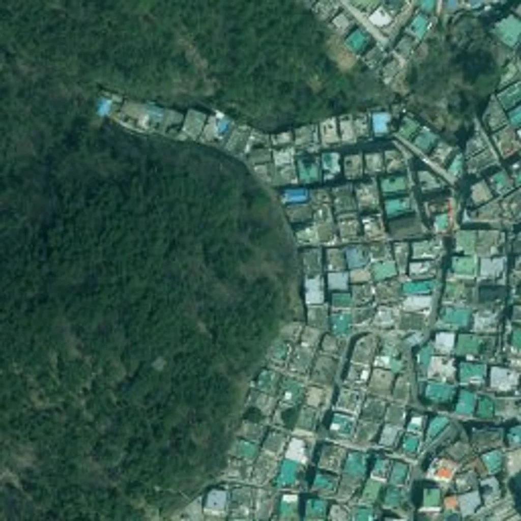 부산 초읍 재개발 위성사진 — 부산진구 초읍동